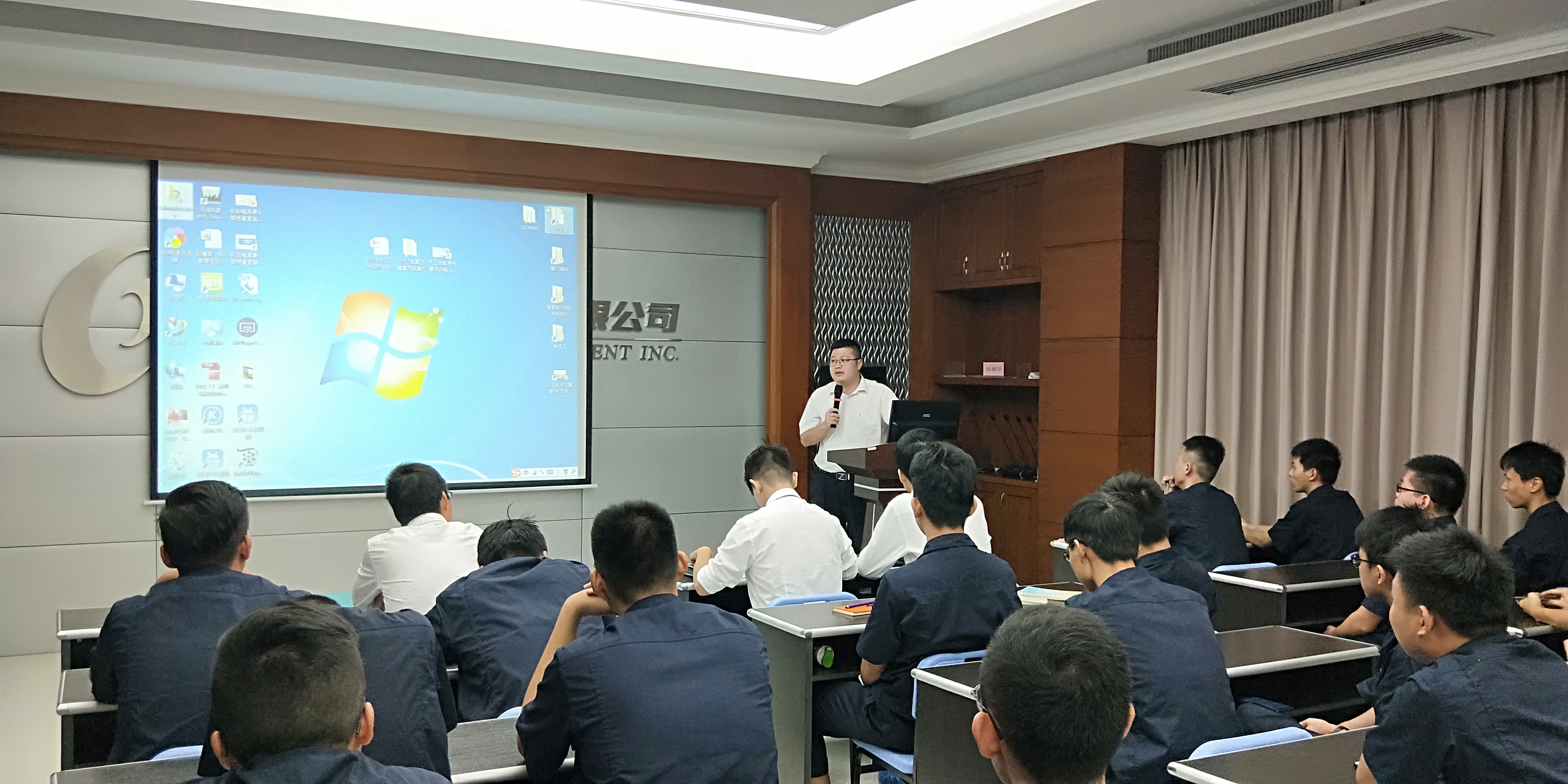 雛鷹展翅奮揚鬥誌 賽馬馳聘倍道而進 —— 大學生新員工“賽馬機製”幫扶項目啟動實施