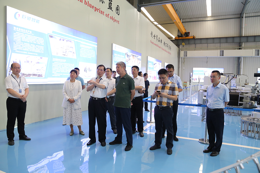 The Former Director of the High-tech Department of the Ministry of Science and Technology，Zhao Yuhai, and His Party Visited Greatoo for Investigation and Research