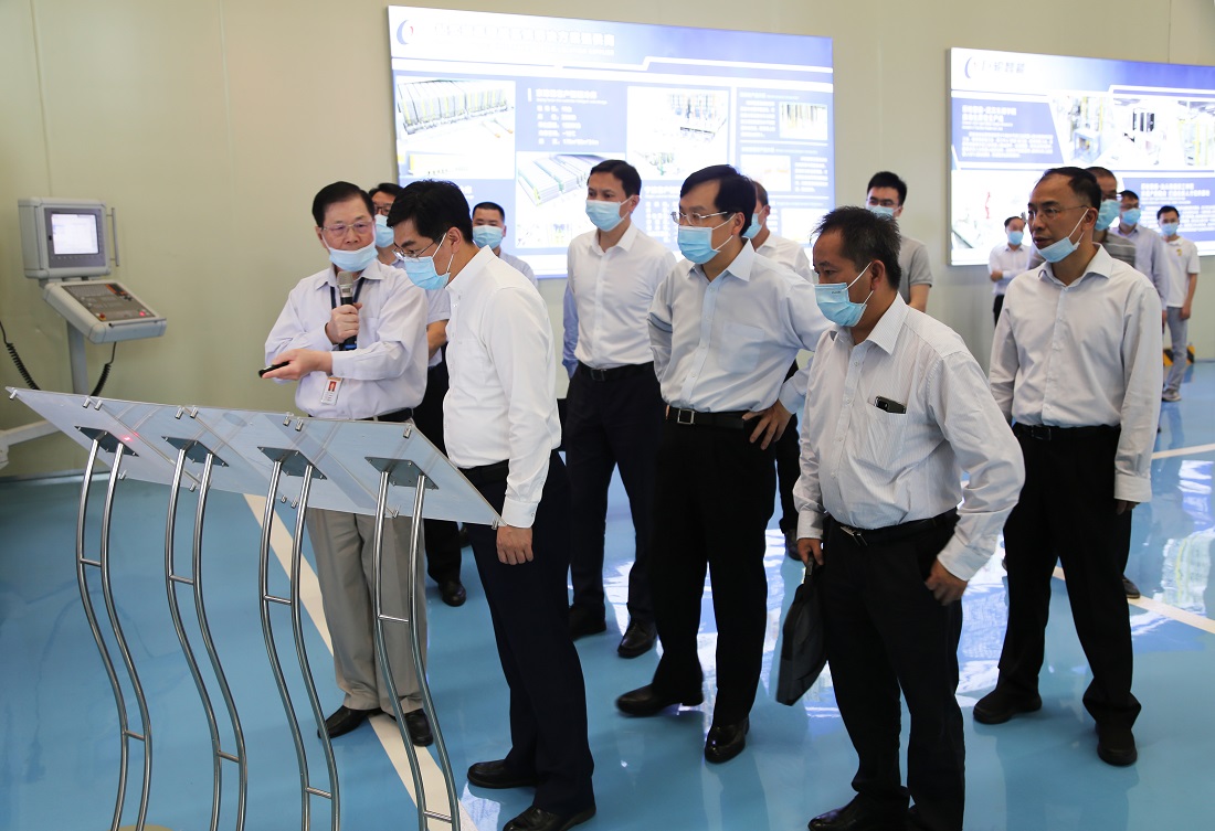 廣東省副省長孫誌洋一行蒞臨巨輪智能參觀調研